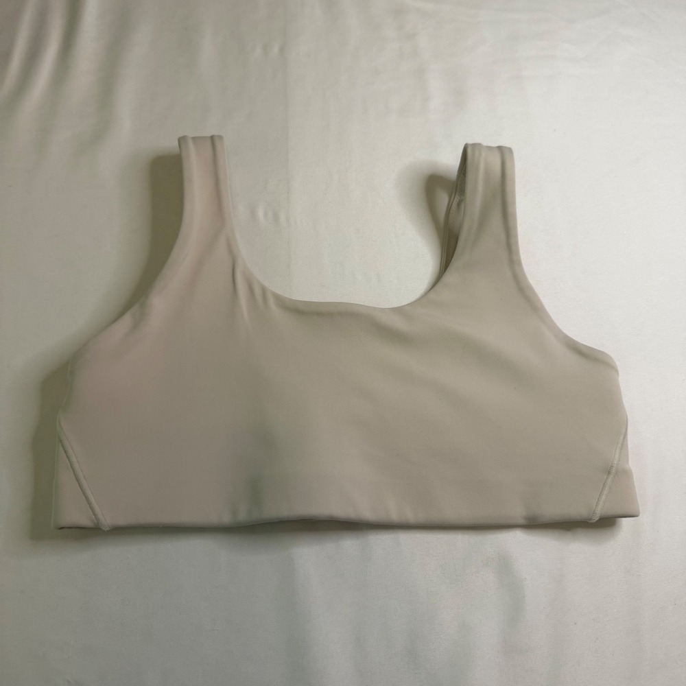 Nike Alate Dri-FIT Sports Bra Beige Tan Scoop Neck Low Impact Womens Medium